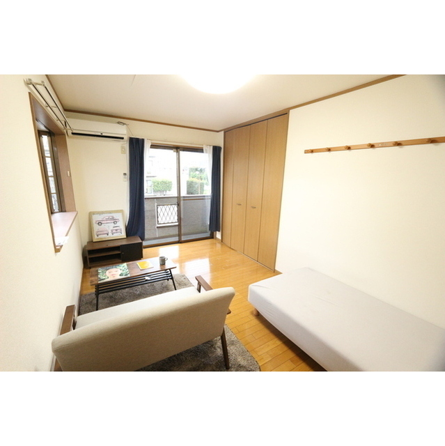 ラークヒル204号室 リビング