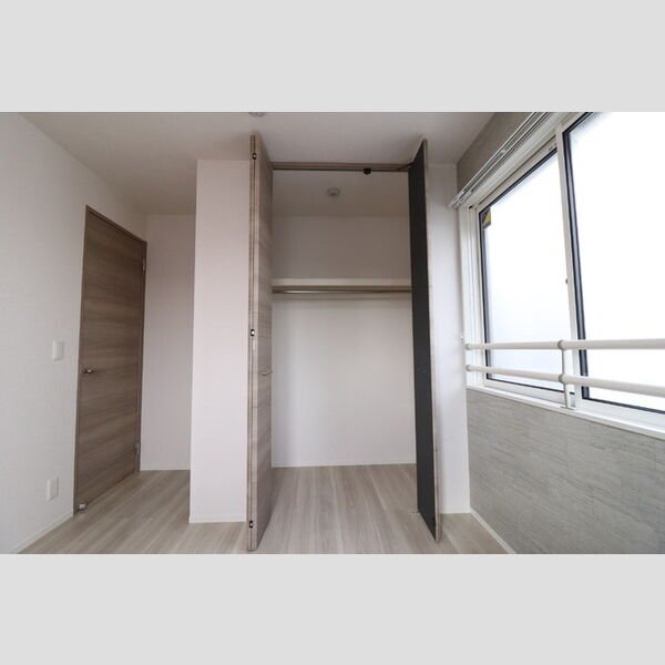 Noble Palais 針ヶ谷302号室 収納