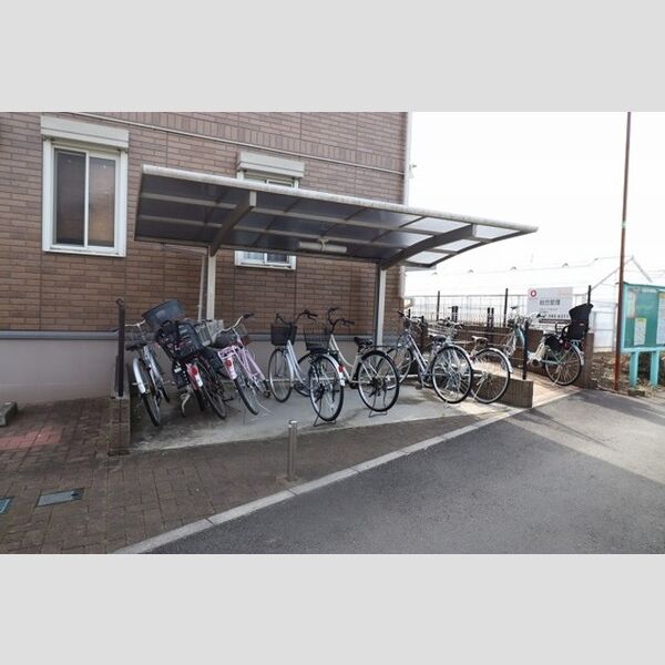 グランモア　A棟 駐輪場