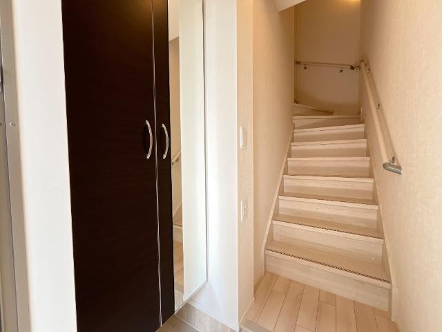 川口市大字道合字久保前　アパート新築工事202号室 玄関（イメージ）