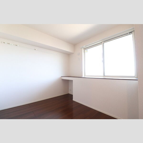 ソフィアさつき305号室 洋室5帖