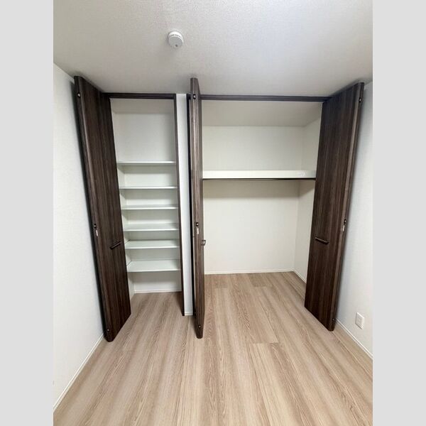シンビジウム湘南台102号室 クローゼット