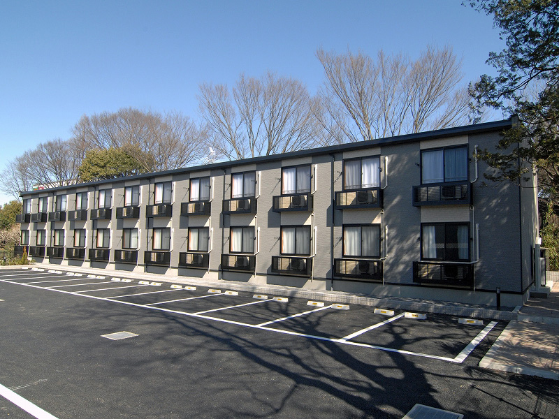 レオパレスラークの外観画像