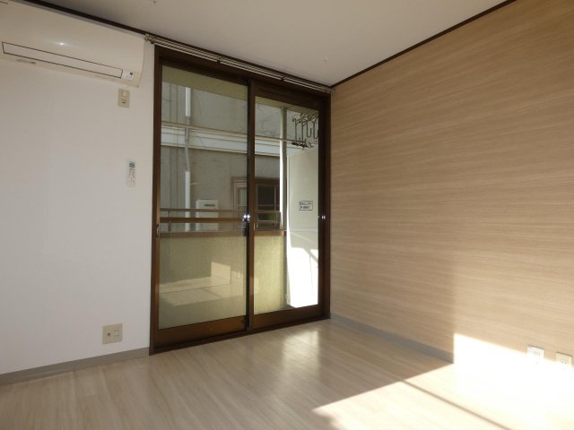 105号室