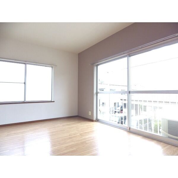 レピュート斉藤II 寝室