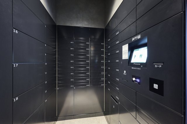 プラウドフラット大井町301号室 宅配ボックス