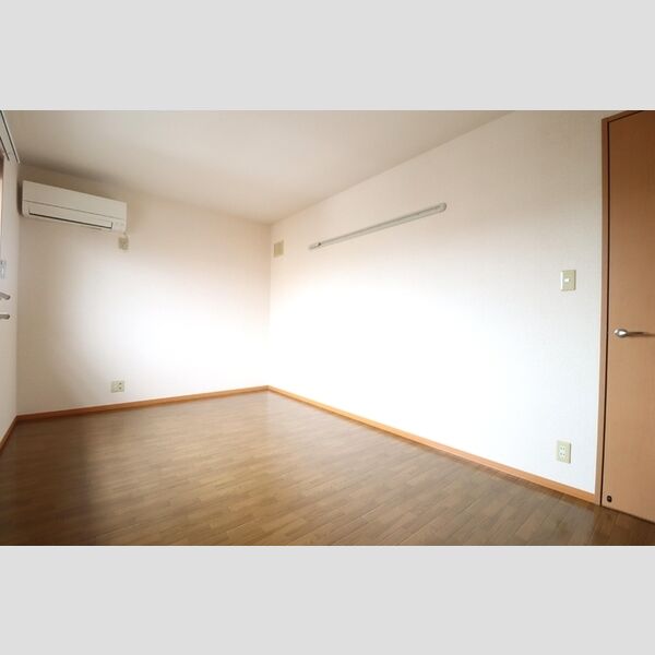 サンライズ　B202号室 洋室7.6帖