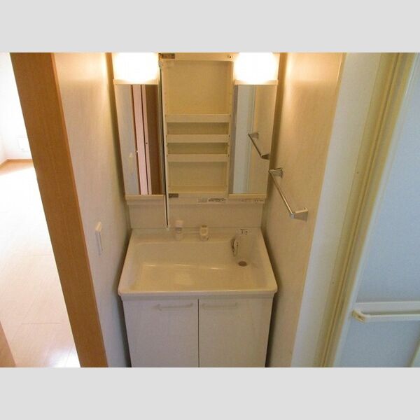 ラフィネフィオーレ 洗髪洗面化粧台