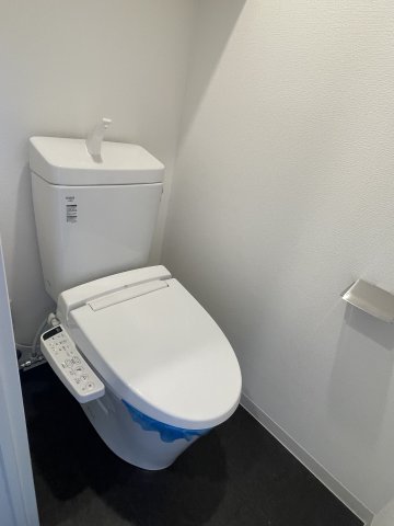 ミリアレジデンス根岸柳通り1005号室 トイレ