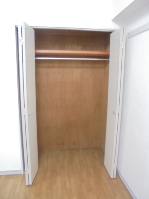 ＳＡＮＫＯ　ＨＥＩＧＨＴＳ　ＯＳＡＫＩ 収納