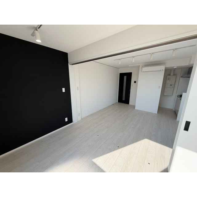 LUORE池上Ⅱ0401号室 リビング