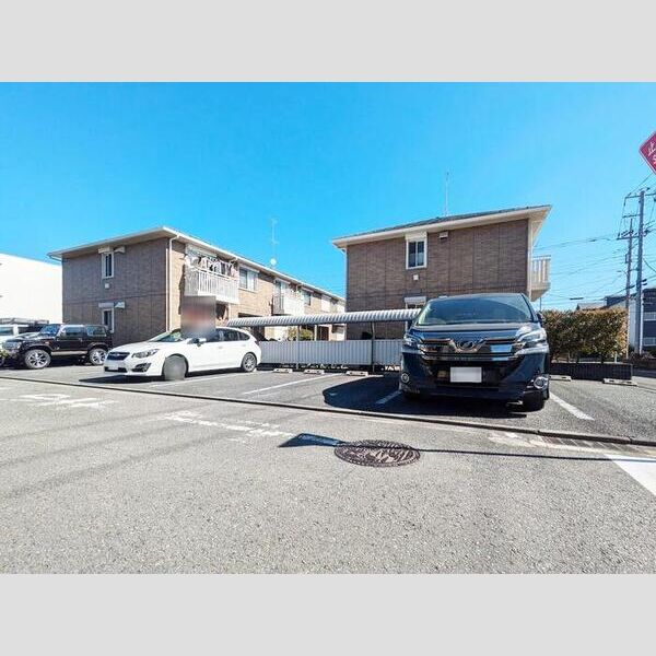 シャトレー・マグノリア 駐車場