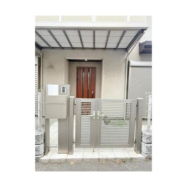 船橋市前原西8丁目戸建(JTI)1号室 エントランス