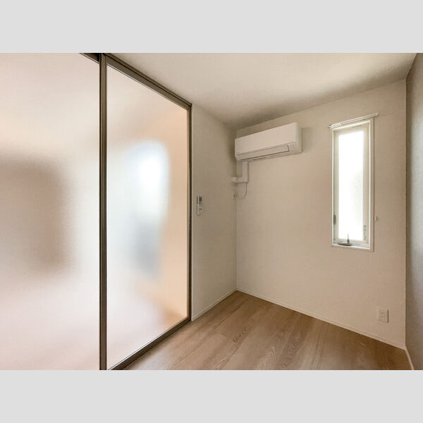 セレスティア白鳥204号室 洋室