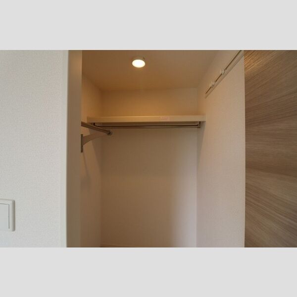 アンソレイエ101号室 ウォークインクローゼット