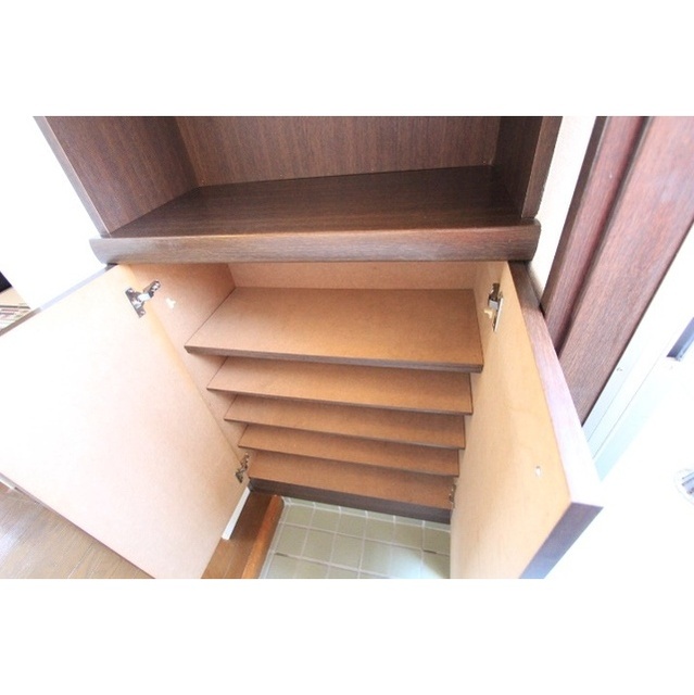 ティアラ湘南辻堂 靴箱