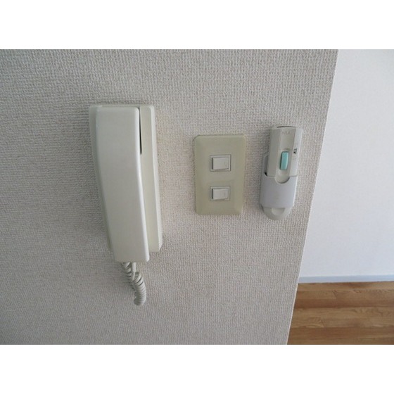 エレガンス綾瀬５0502号室 インターホン