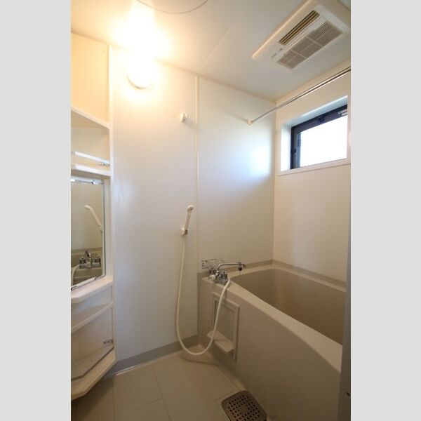 ジュネセゾン201号室 バスルーム