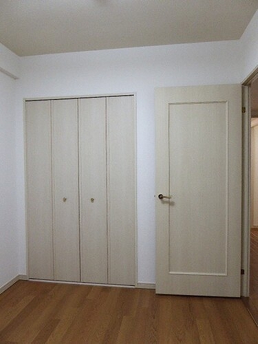 ライオンズタワー片瀬江ノ島 洋室(2)　※2023年1月撮影