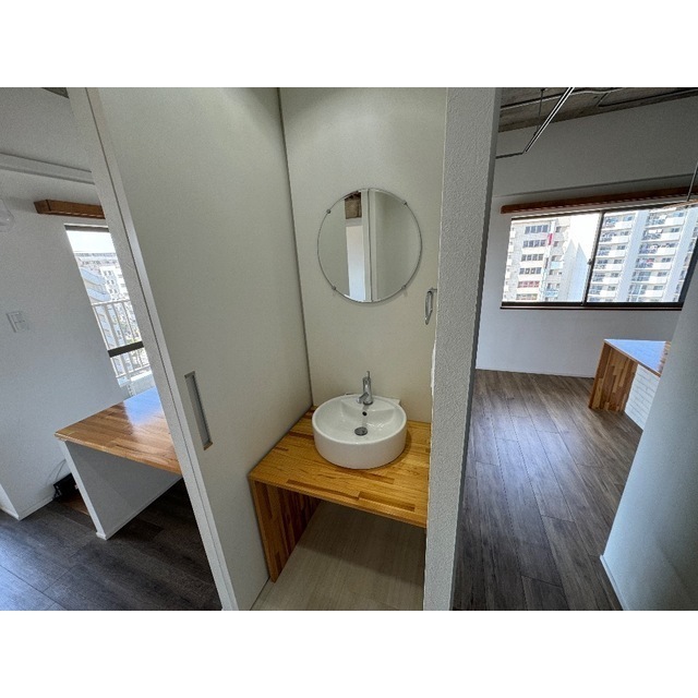 セントラルビル702号室 内観