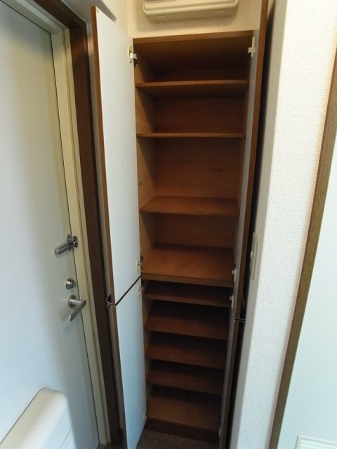 スカイコート池袋第５3階 靴入