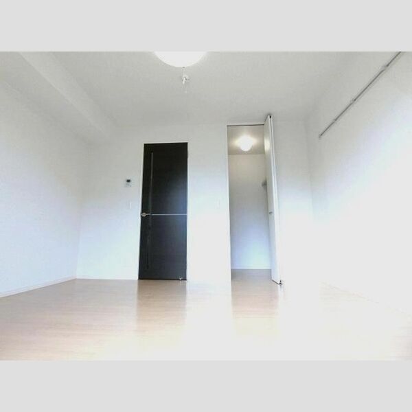 ベルソス高倉　B203号室 同建物別部屋の参考画像