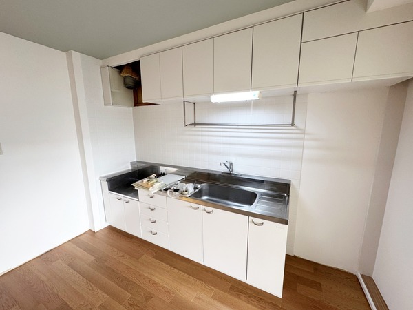 ハイム下鶴間202号室 キッチン