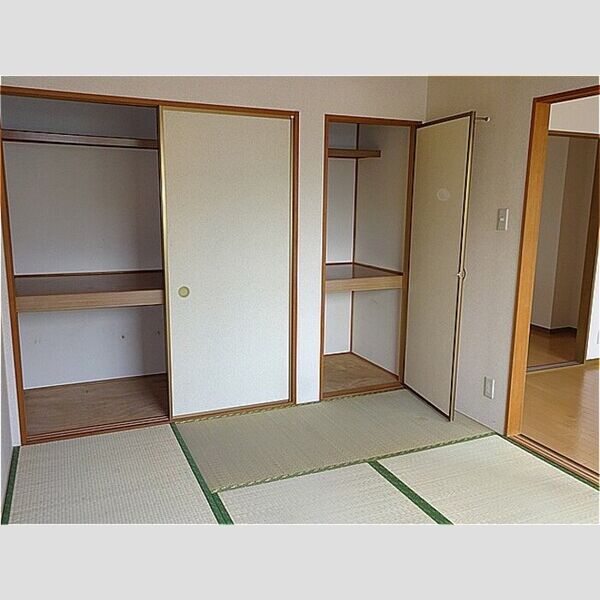 セント・トーマス 物入れ