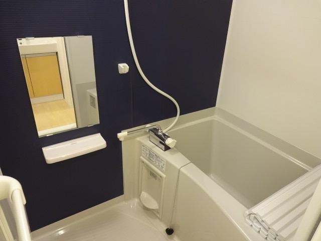 クラン　カナイⅡ バス