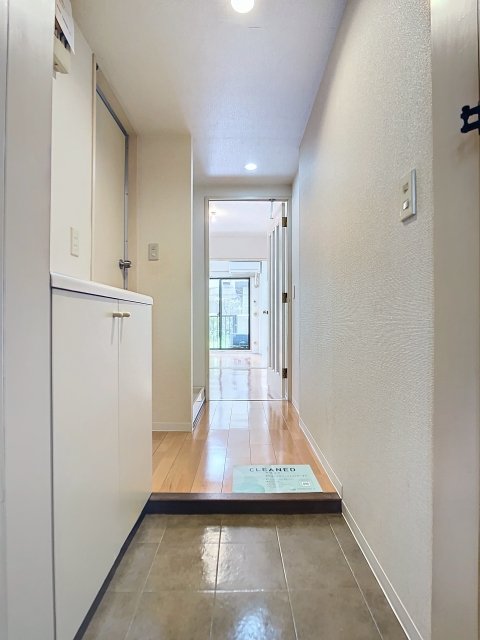 ライオンズマンション西新小岩 玄関