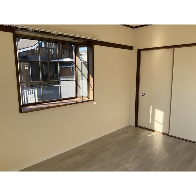 グランデュール瀬戸岡101号室 内観