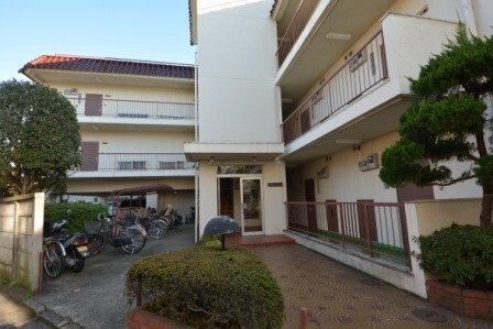 メィゾン昌明2階 エントランス