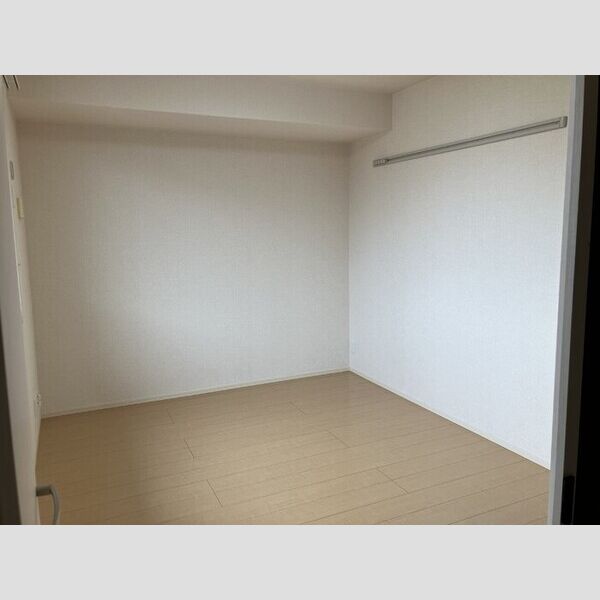 メゾンソレイユ205号室 洋室