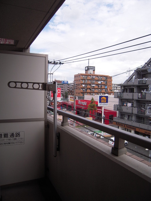 グランディスタ菊名0208号室 バルコニー