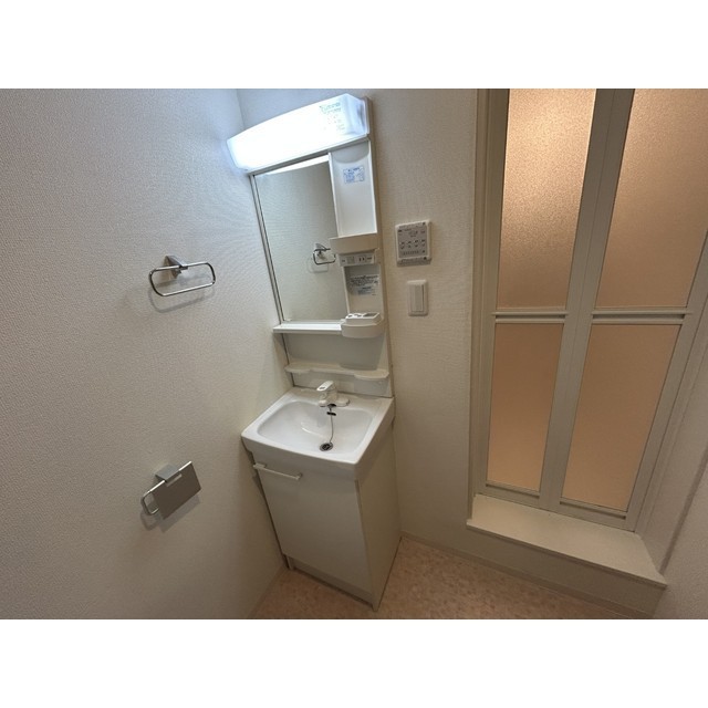 モデラート西新宿 内観