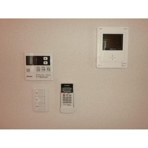 リバーサイドコート 玄関