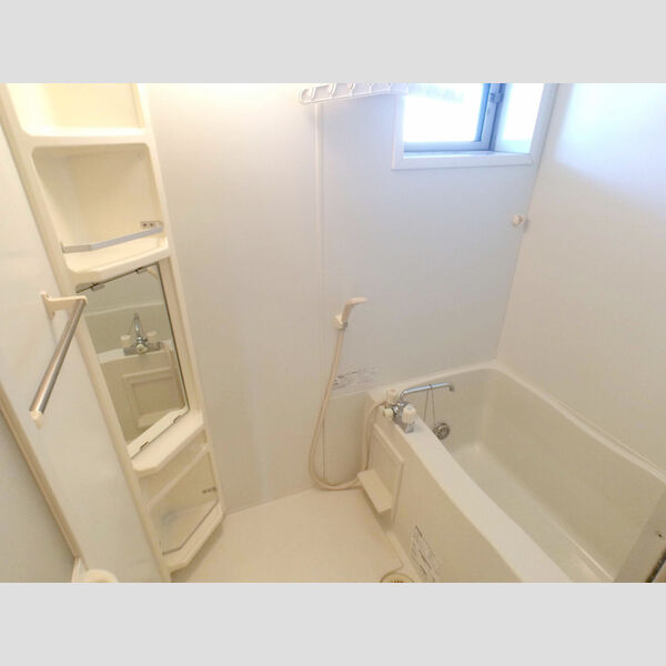 シャルム洋光台202号室 バスルーム