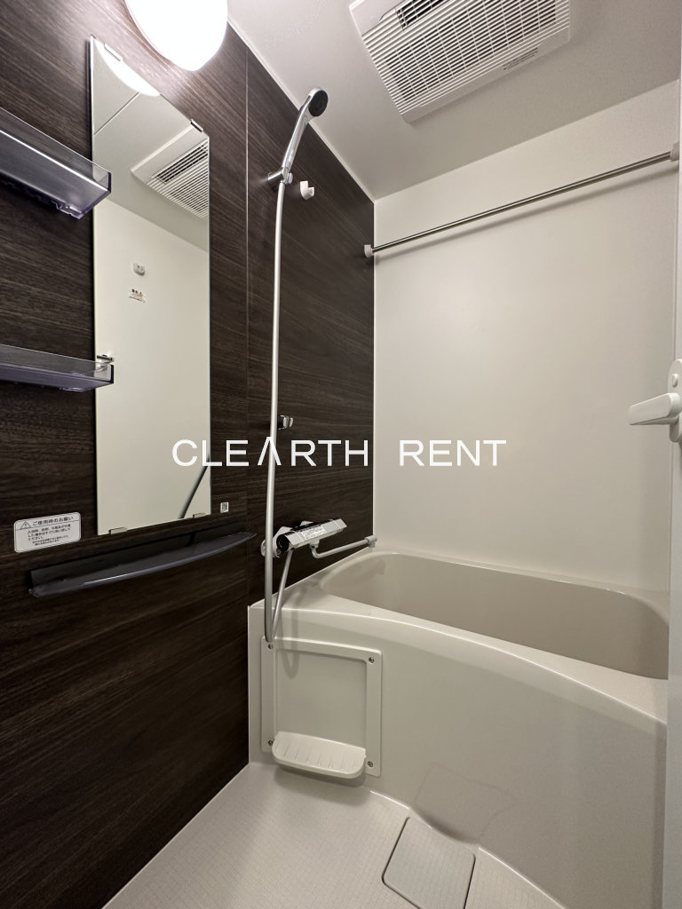 コンシェリア横濱 ＜ＳＨＩＮＫＯＹＡＳＵ＞ 浴室乾燥機付のバスルーム