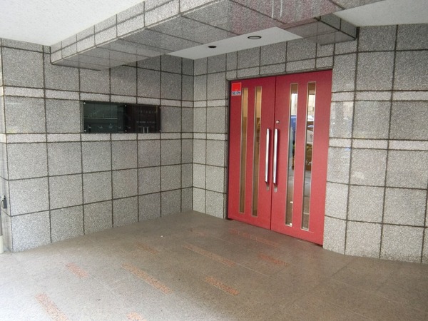 レジオス板橋本町アヴィニティー1002号室 エントランス