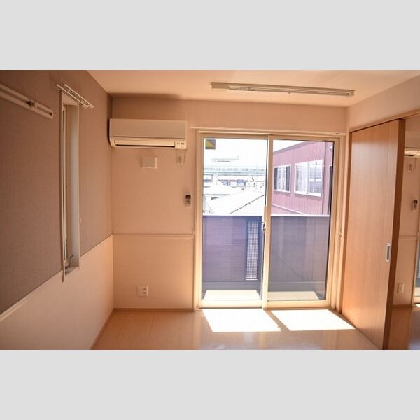 プリムヴェール　十五番館301号室 洋室6.1帖