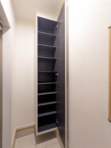 カサプレミア代田202号室 収納