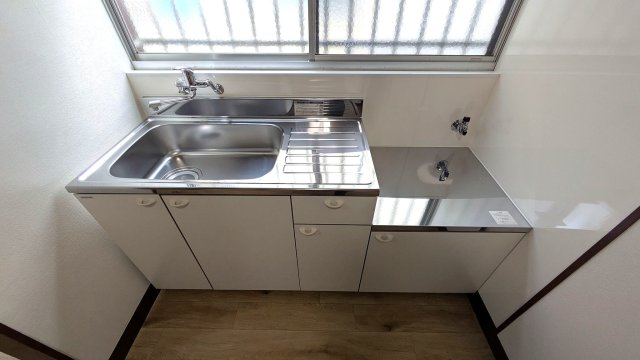 大楽寺町２６２－２０貸家 きれいなキッチンです