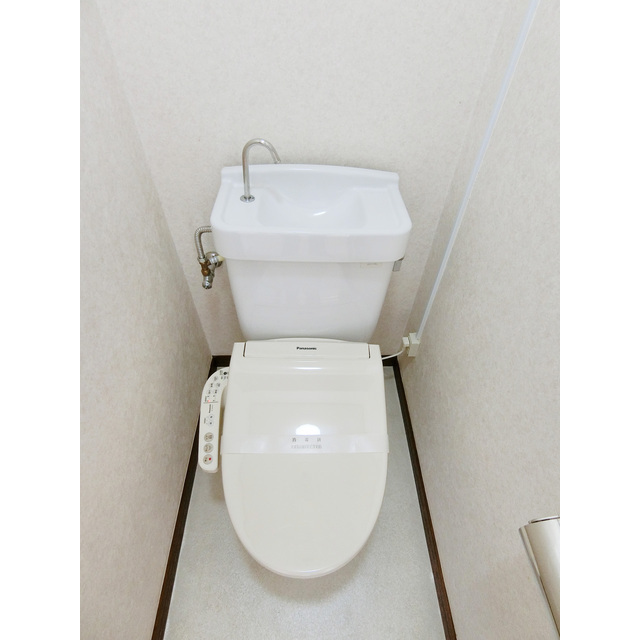 第二清水ハイツ206号室 トイレ