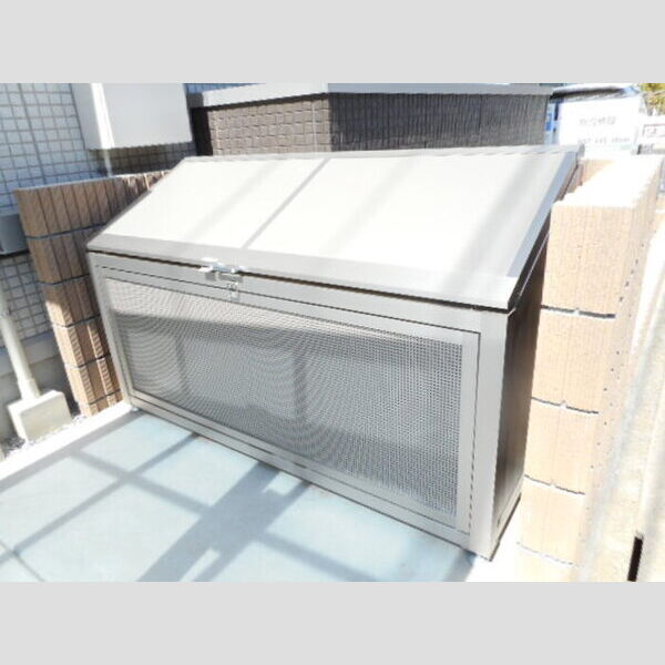 フェリーチェC301号室 入居者様専用ゴミストッカー