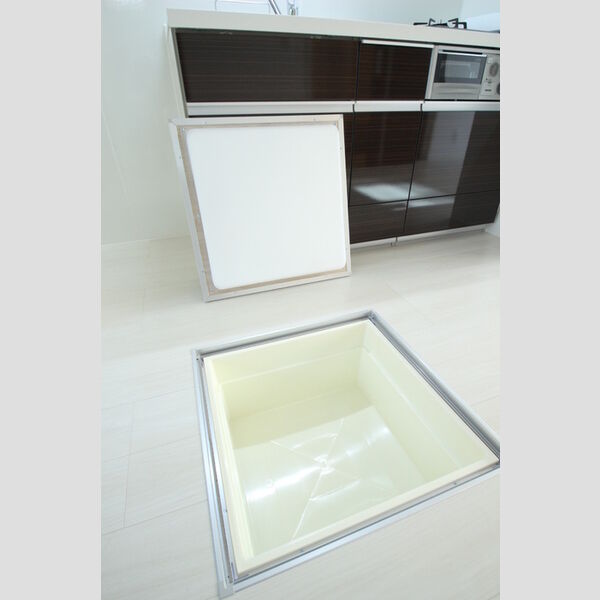 ブランシュ品川 101号室キッチン床下収納