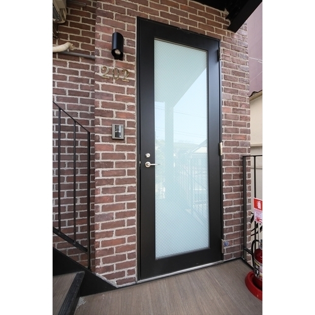 ヴィクトリアン・パレス横浜0202号室 内観