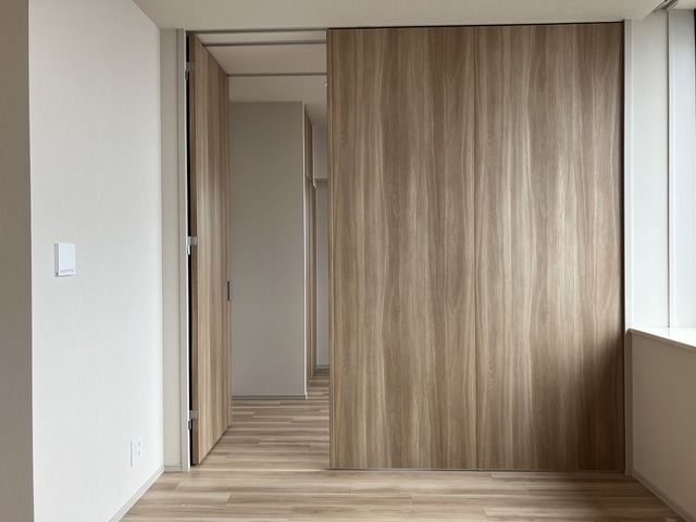 ザ・パークハウス鷺沼612号室 洋室約５帖　2025年11月撮影