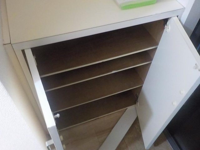 セブンスターハイツ代々木2階 靴入