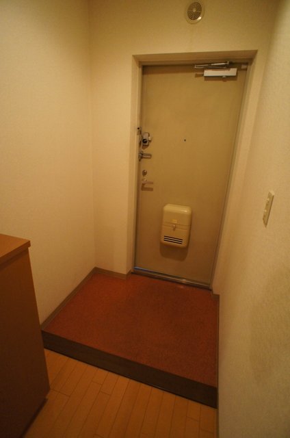 オーキッドヒル0303号室 玄関