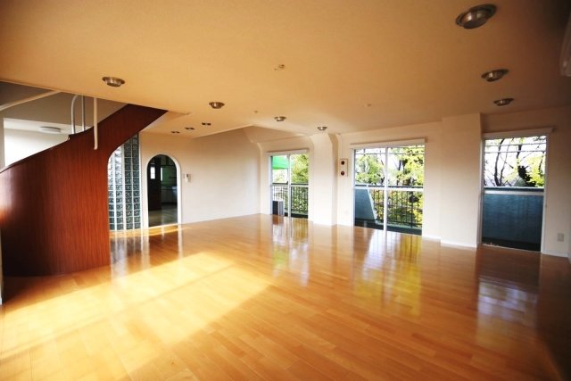 石川ビル リビング